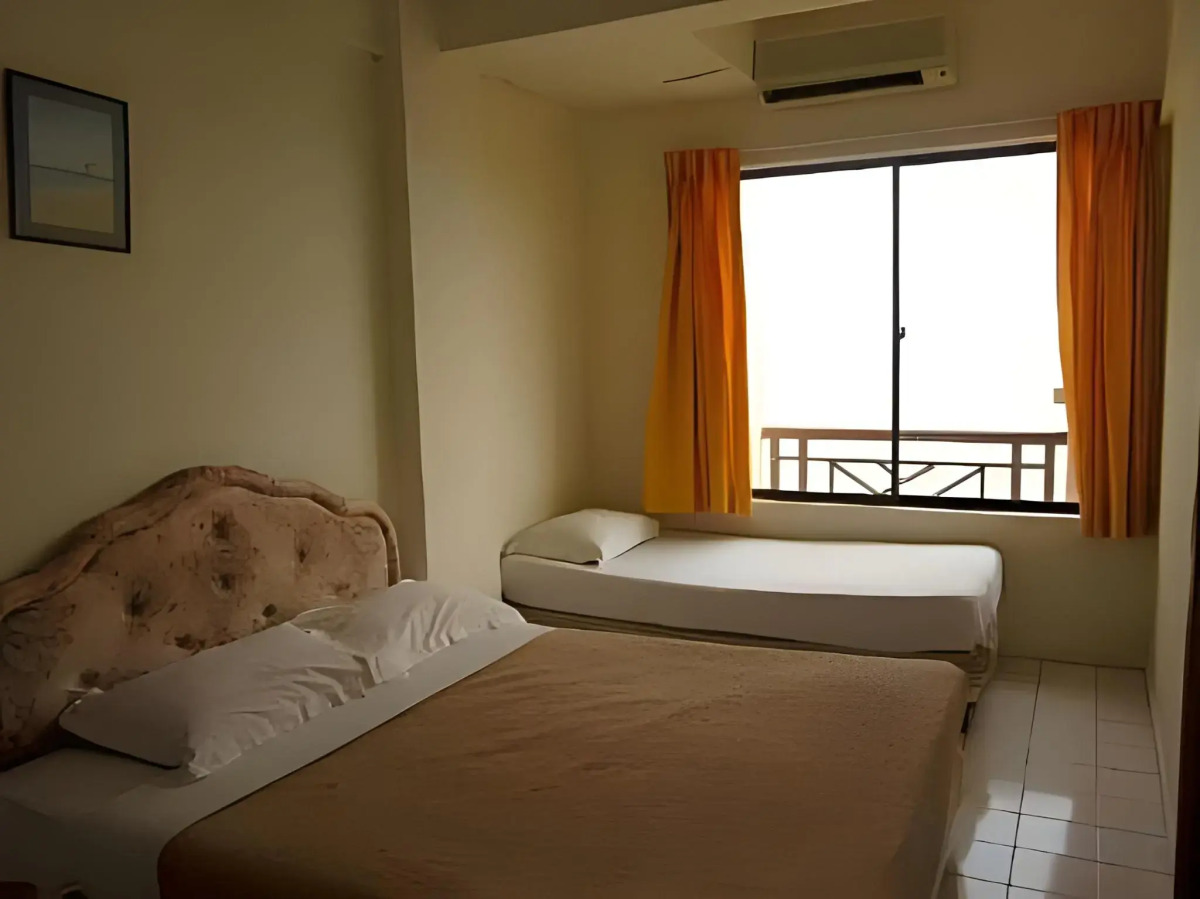 Paradise Lagoon Apartment