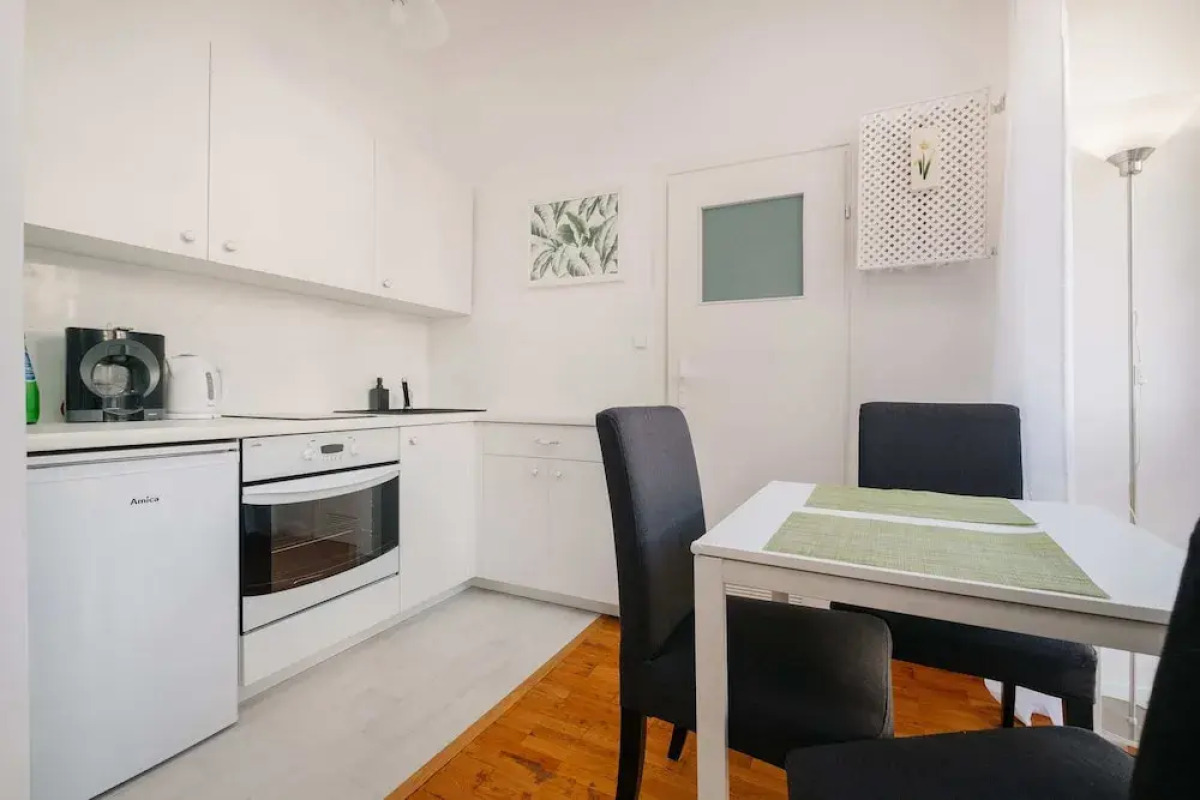 Plac Konstytucji Studio