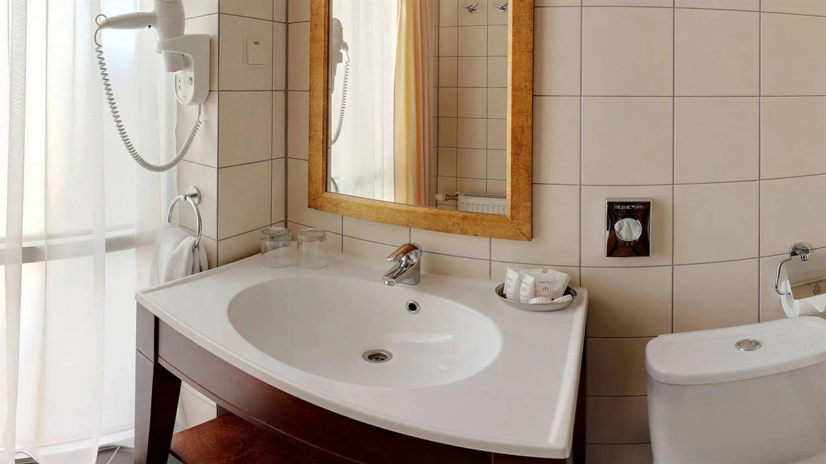 Отель The Benjamin House