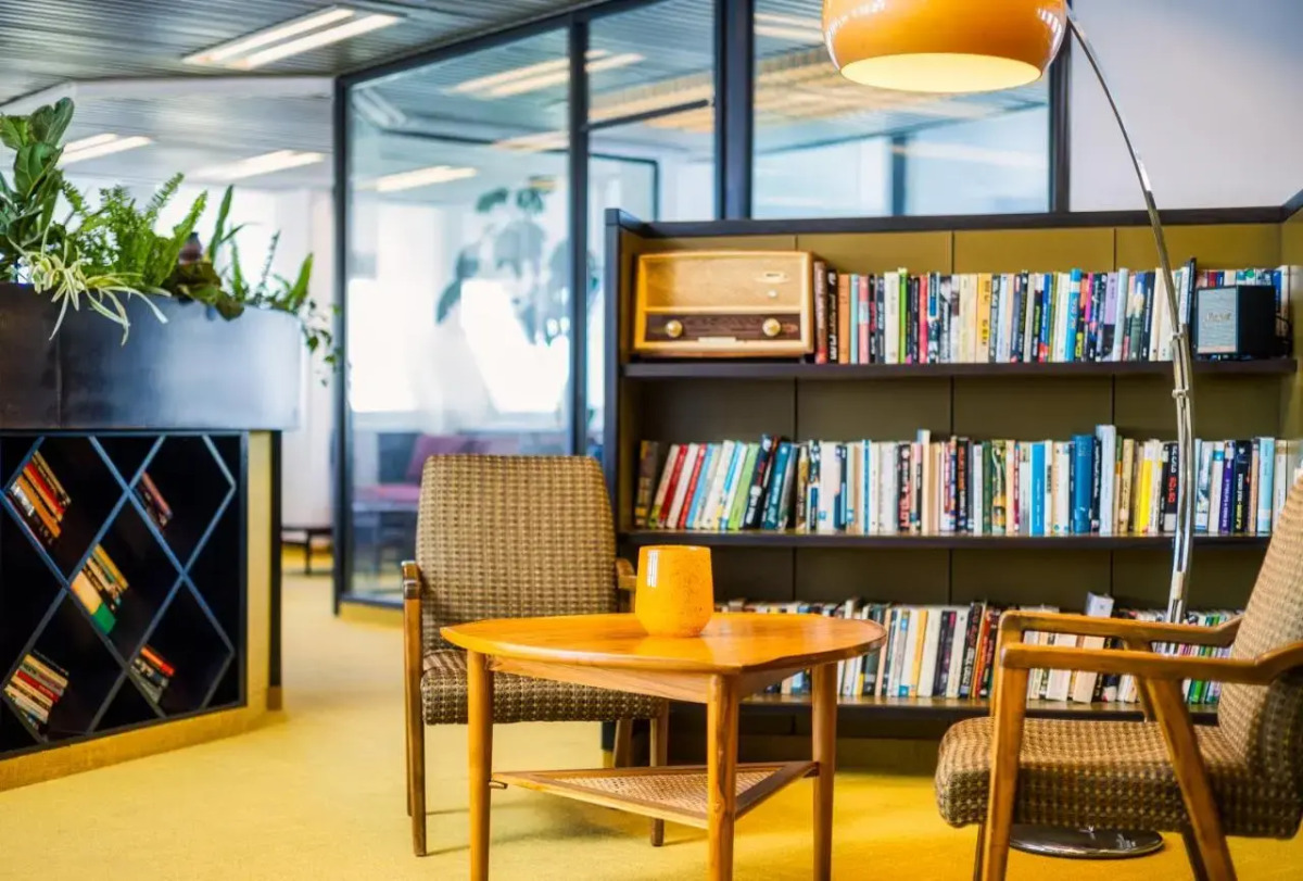 Brown Brut Seafront Hotel