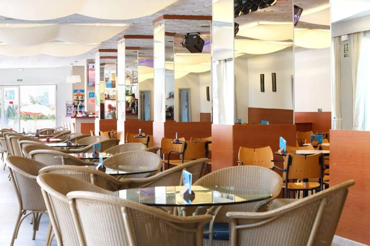 Hotel Serhs Oasis Park