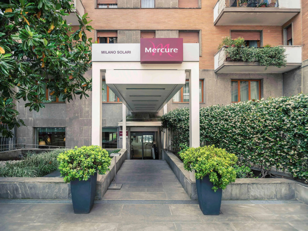 Отель Mercure Milano Solari