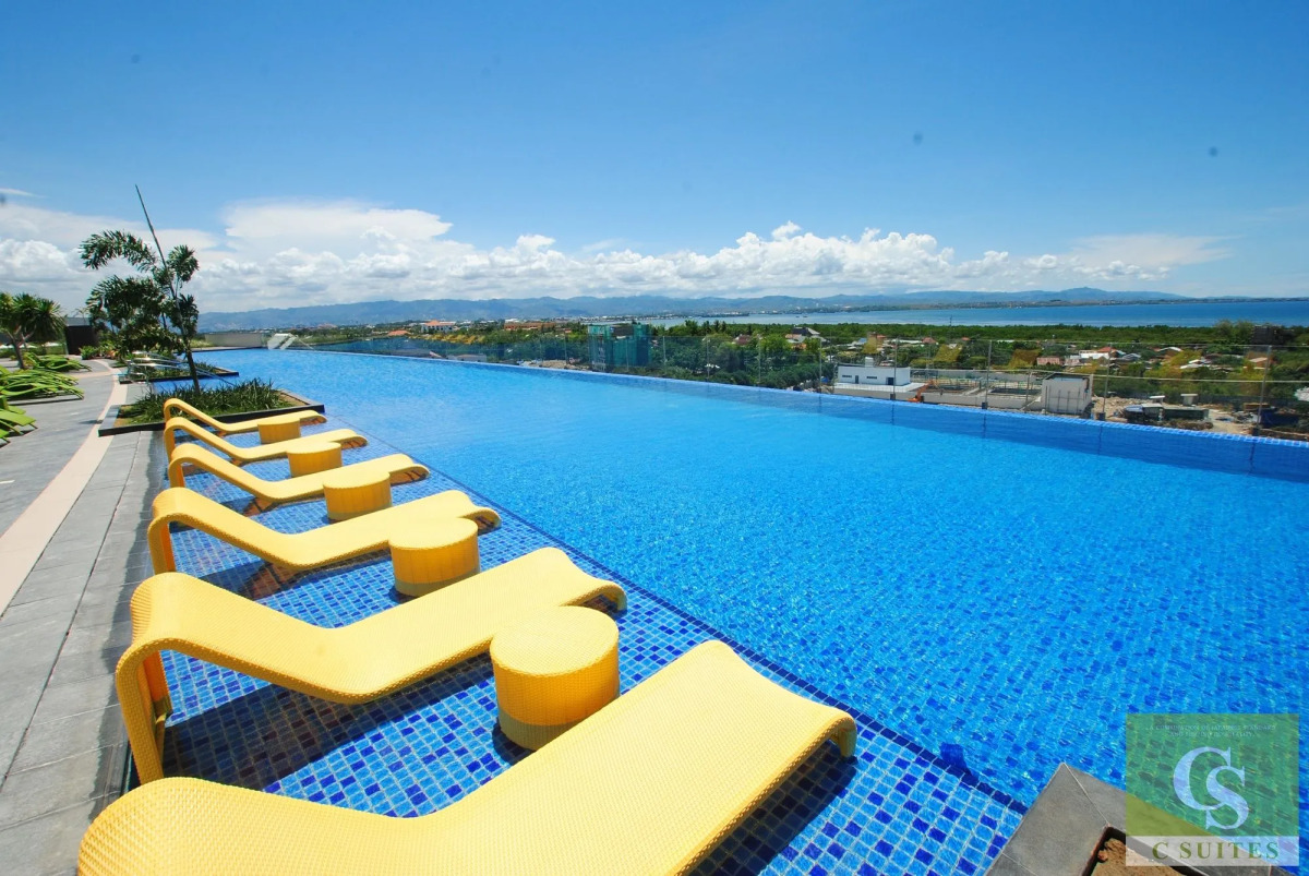 CSuites at 8 Newtown Residences