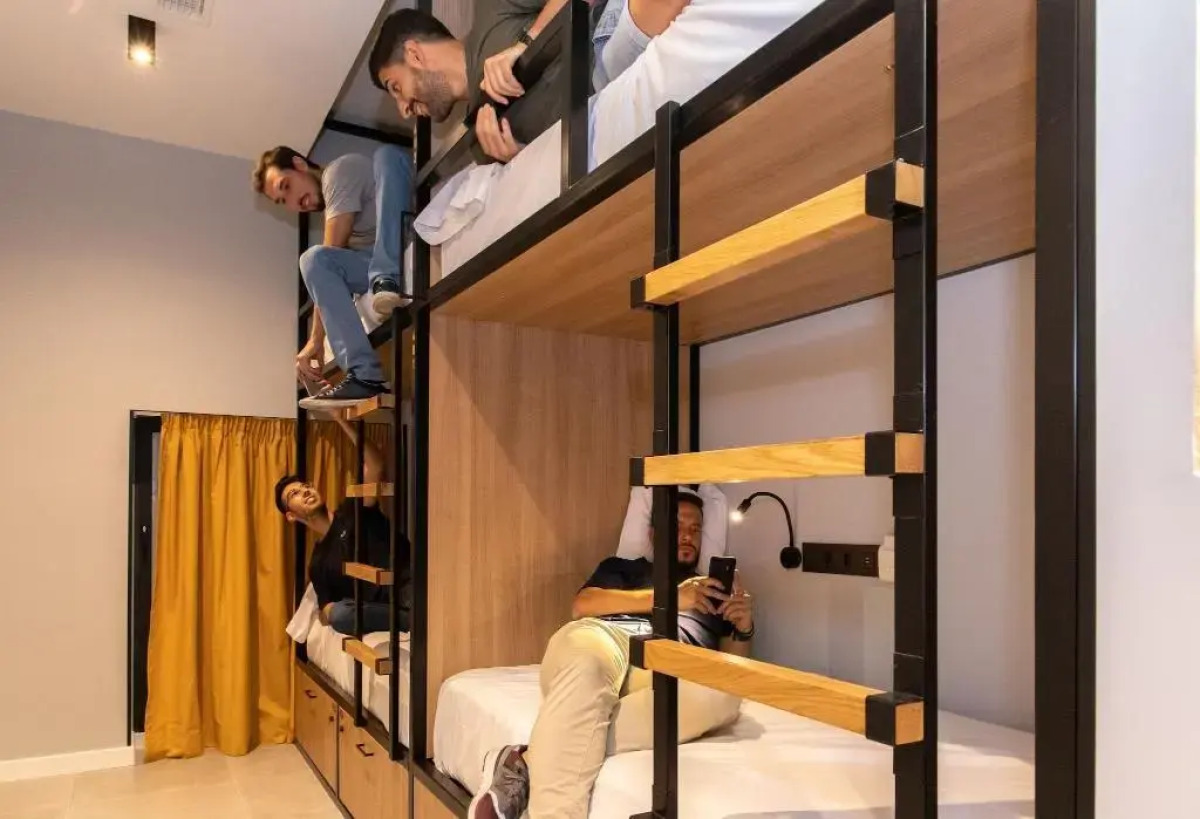 Petit Hostel La Latina - Adults Only