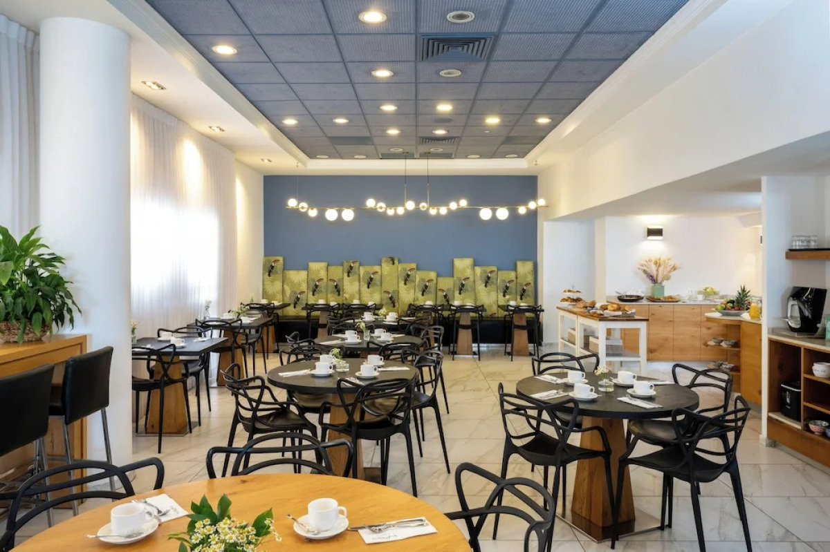 Maxim Hotel Tel Aviv Adults Only (Отель для взрослых)