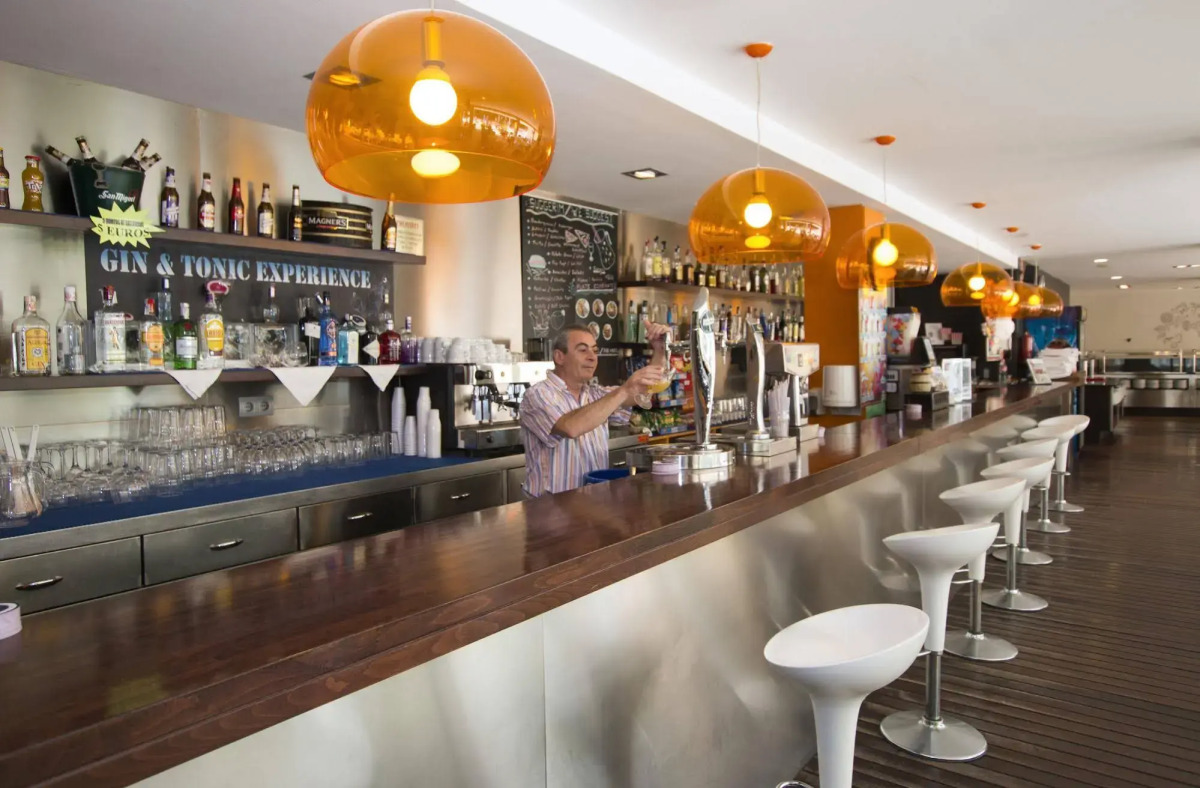 Aparthotel Esmeraldas