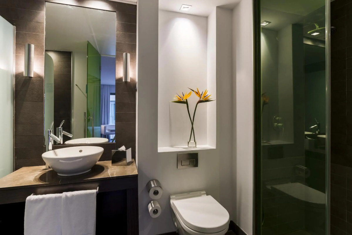 Port Fiesta Park Hotel