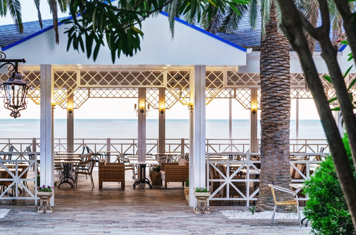 Imeni Chelyskintsev Hotel