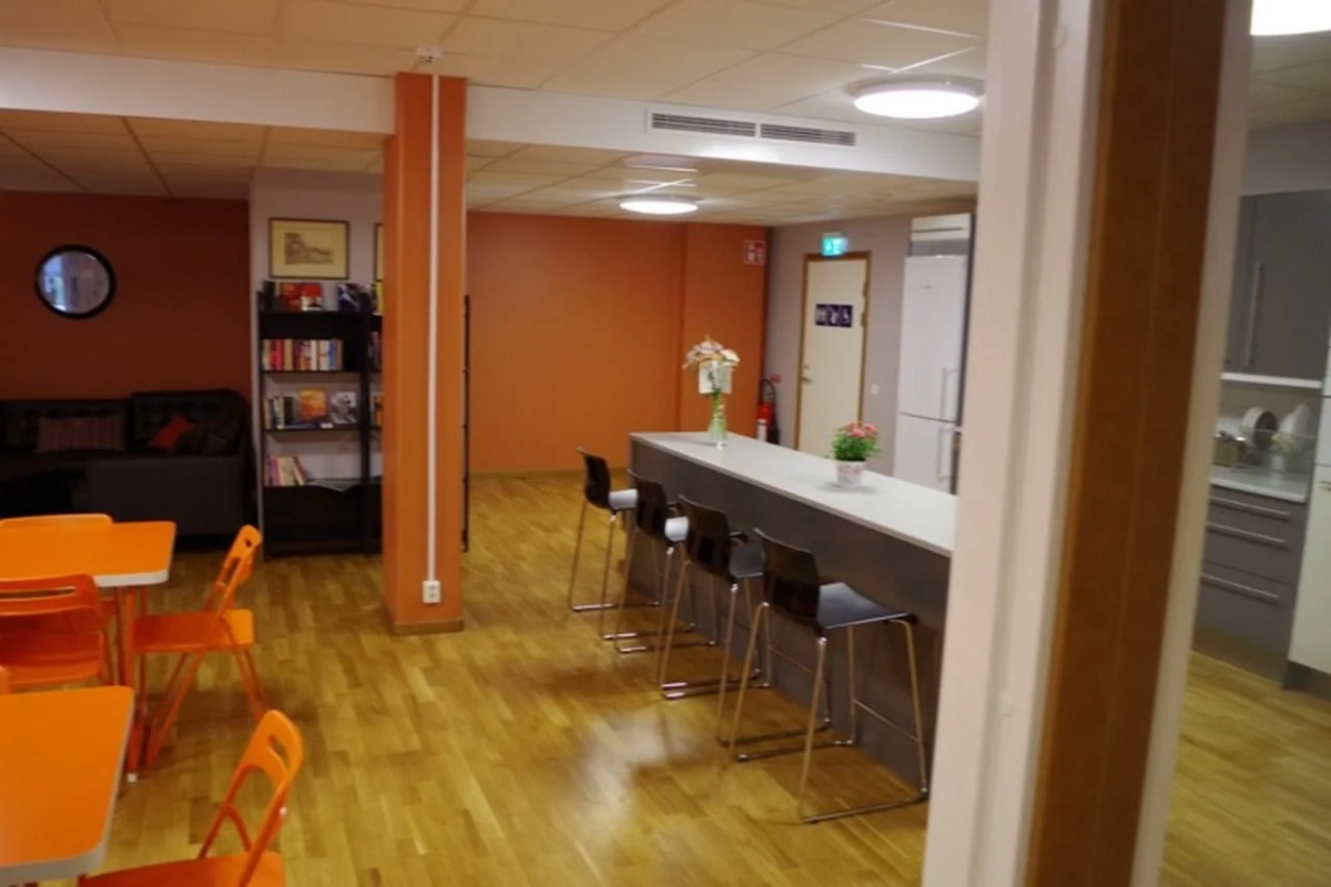 Spoton Hostel & Sportsbar