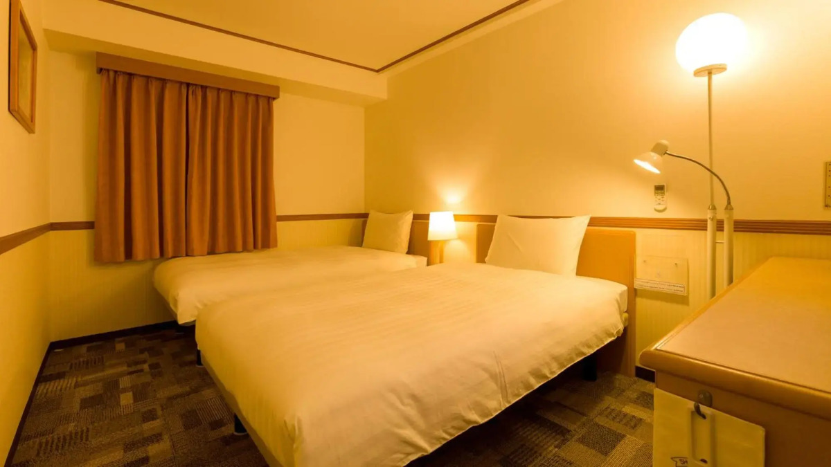 Toyoko Inn Toyama Station Sinkansen 1