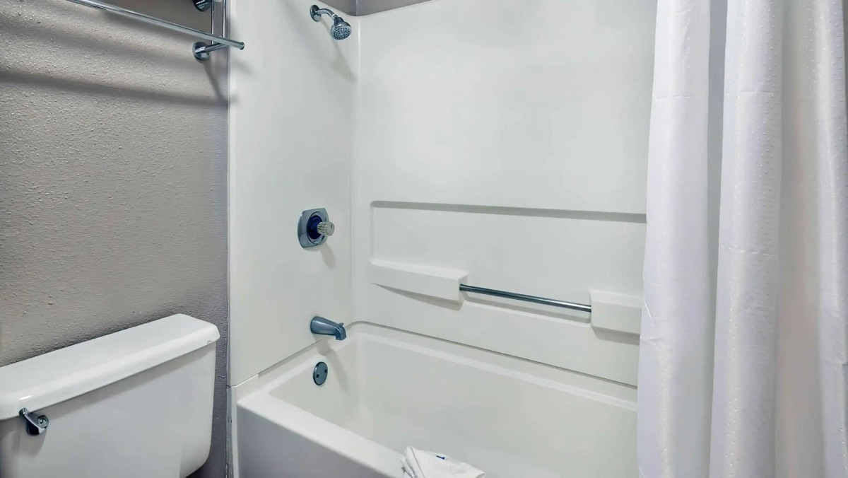 Motel 6 Milwaukee, WI - Glendale