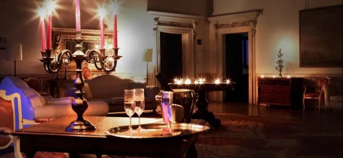 Palazzo Contarini Della Porta Di Ferro