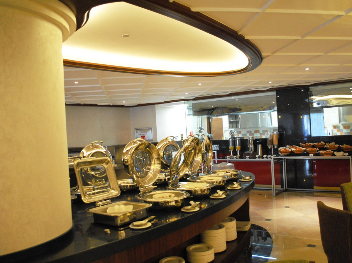 Raviz Center Point Hotel