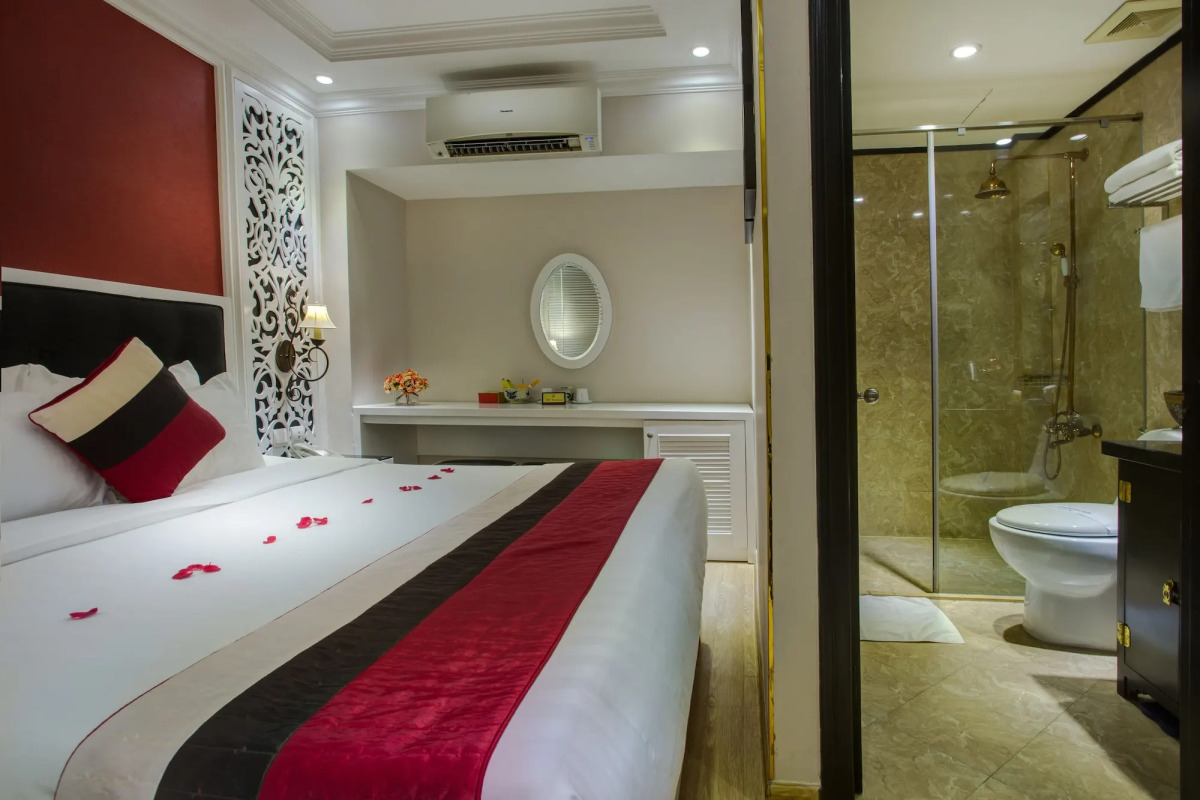 Lavender Central Hotel & Spa