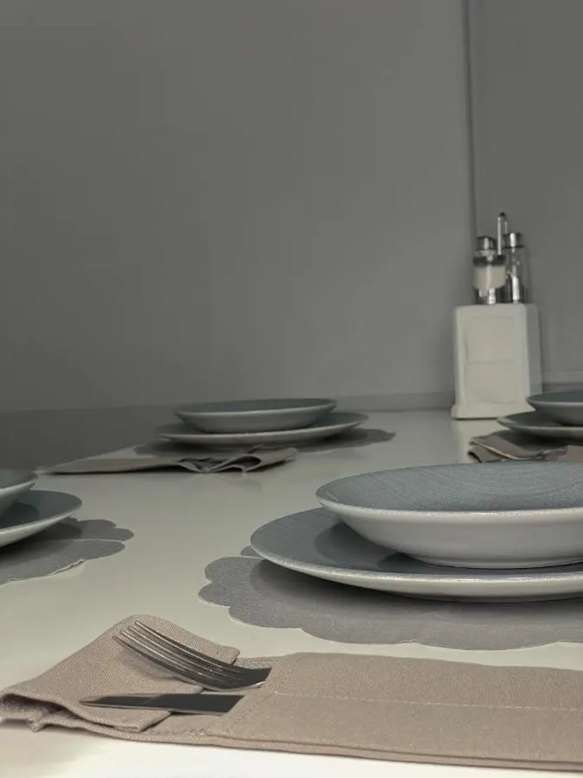 Hotel Nomad (Номад)