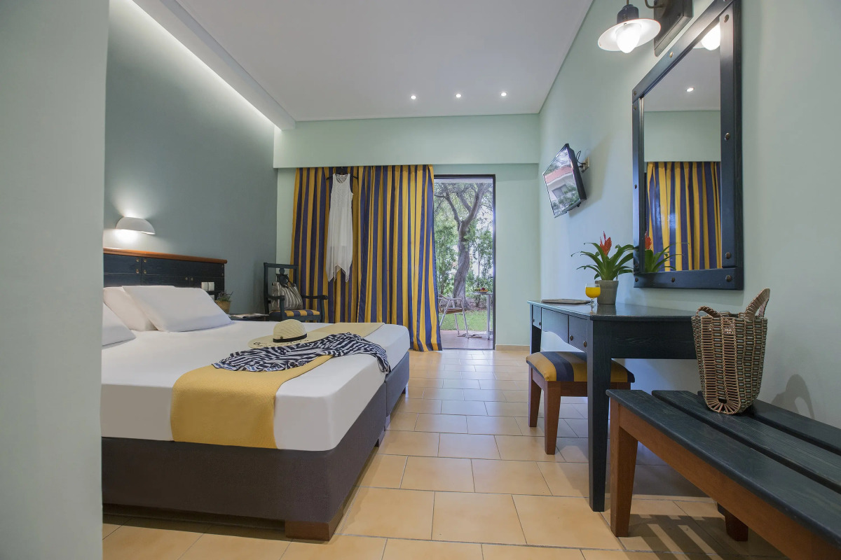 Golden Coast Hotel & Bungalows - All Inclusive