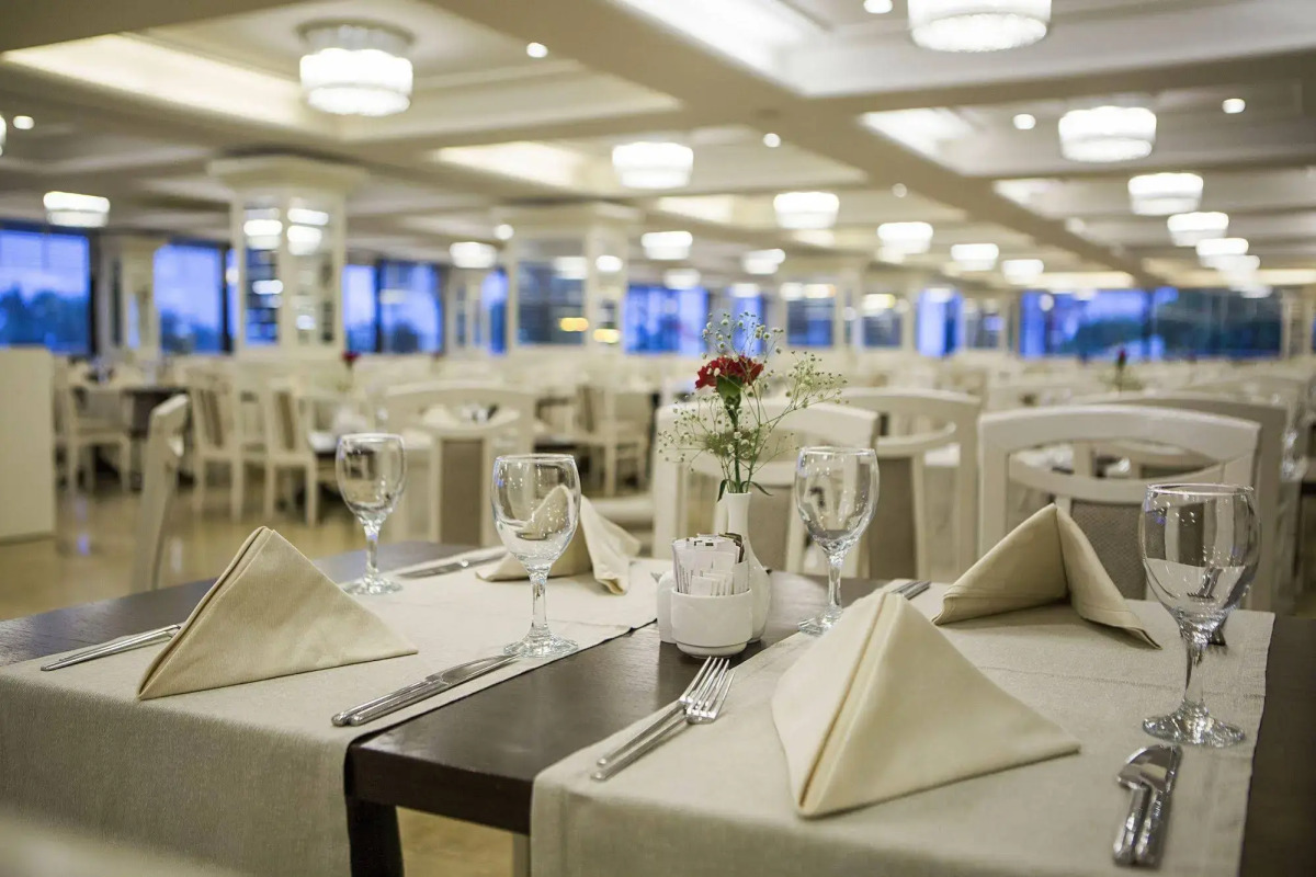 Отель Bellis Deluxe