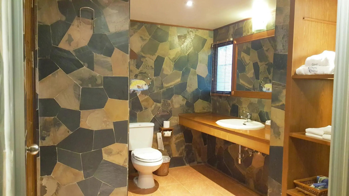 Birds and Bees Resort