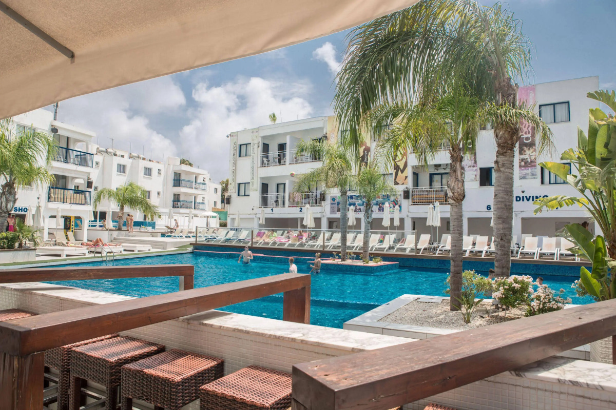 Tsokkos Holiday Hotel Apartments