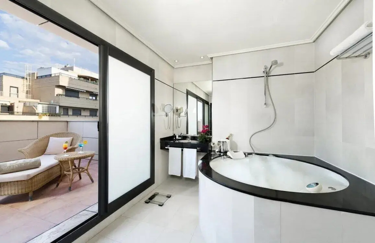 Отель Valencia Center