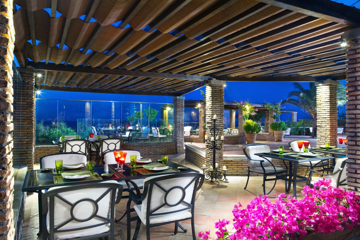 Out Of The Blue All Inclusive Resort & Spa