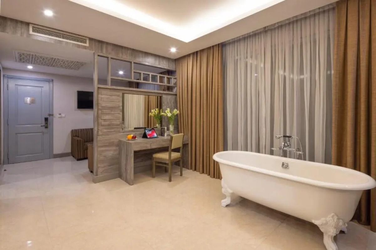 Eden Star Saigon Hotel