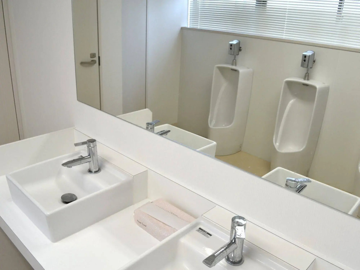 1 Night 1980 Hostel Tokyo