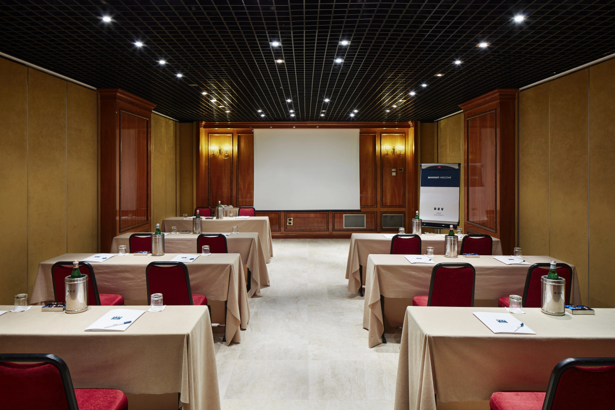 Отель UNAHOTELS Scandinavia Milano