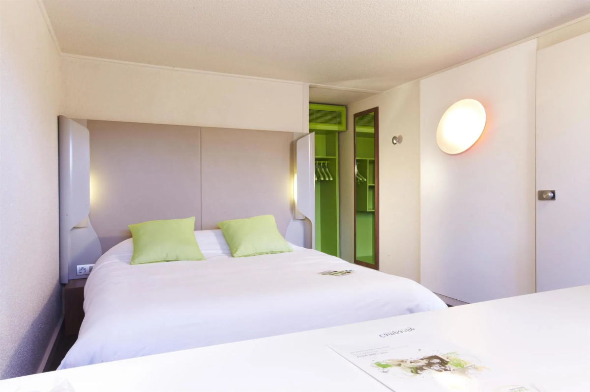 Greet Hotel Angouleme