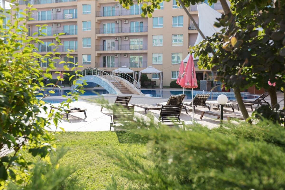 Large Studio in Polo Resort