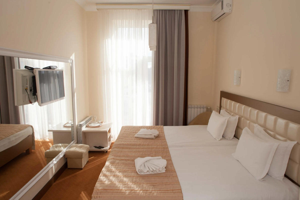 Мини-отель «Седьмое небо», ул. Евгения Коновальца