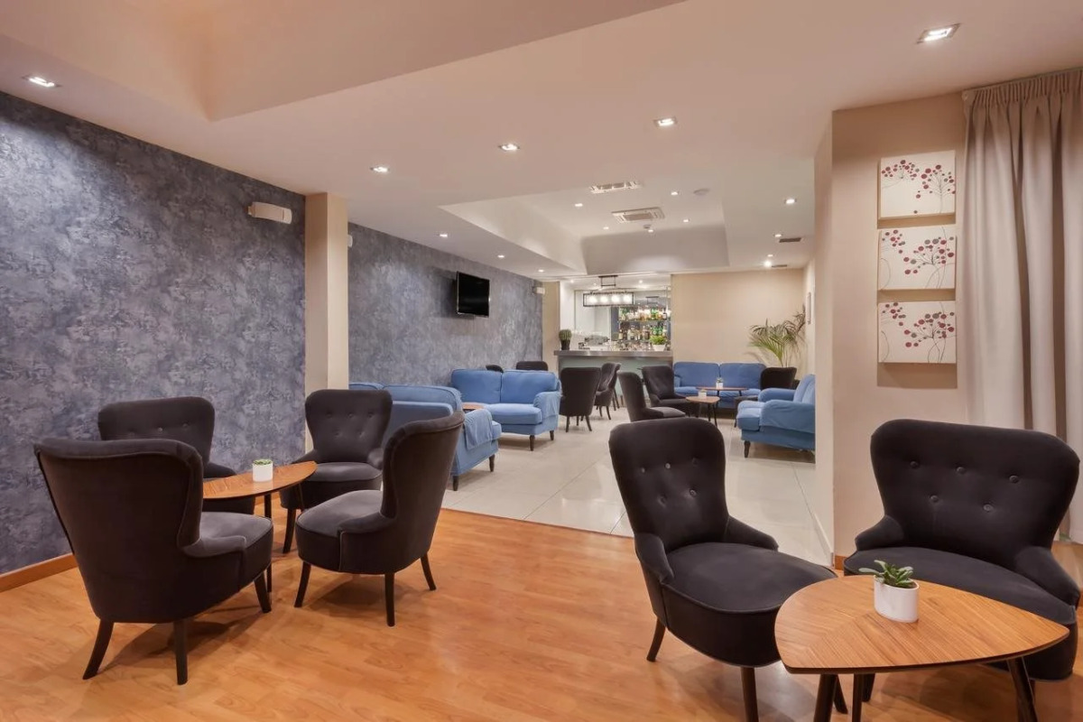 Plaza Regency Hotels