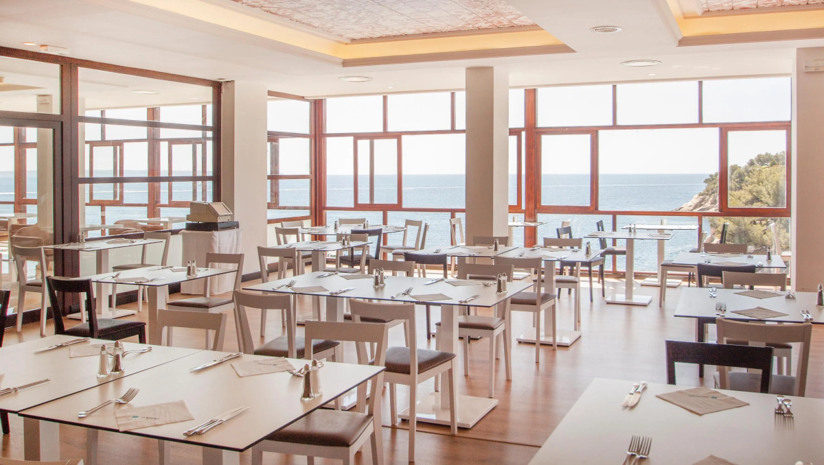 Globales Cala Vinas Adults Only 16+