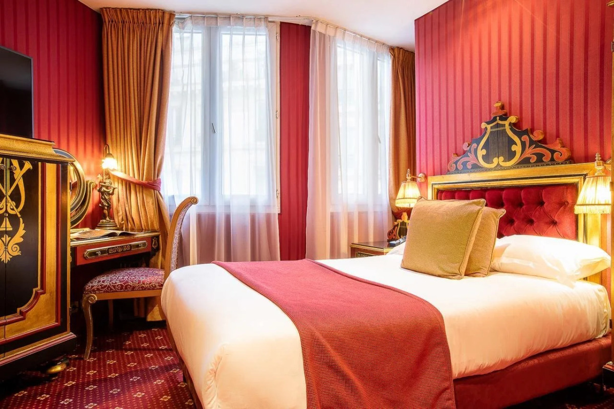 Le Monsieur by Sweett