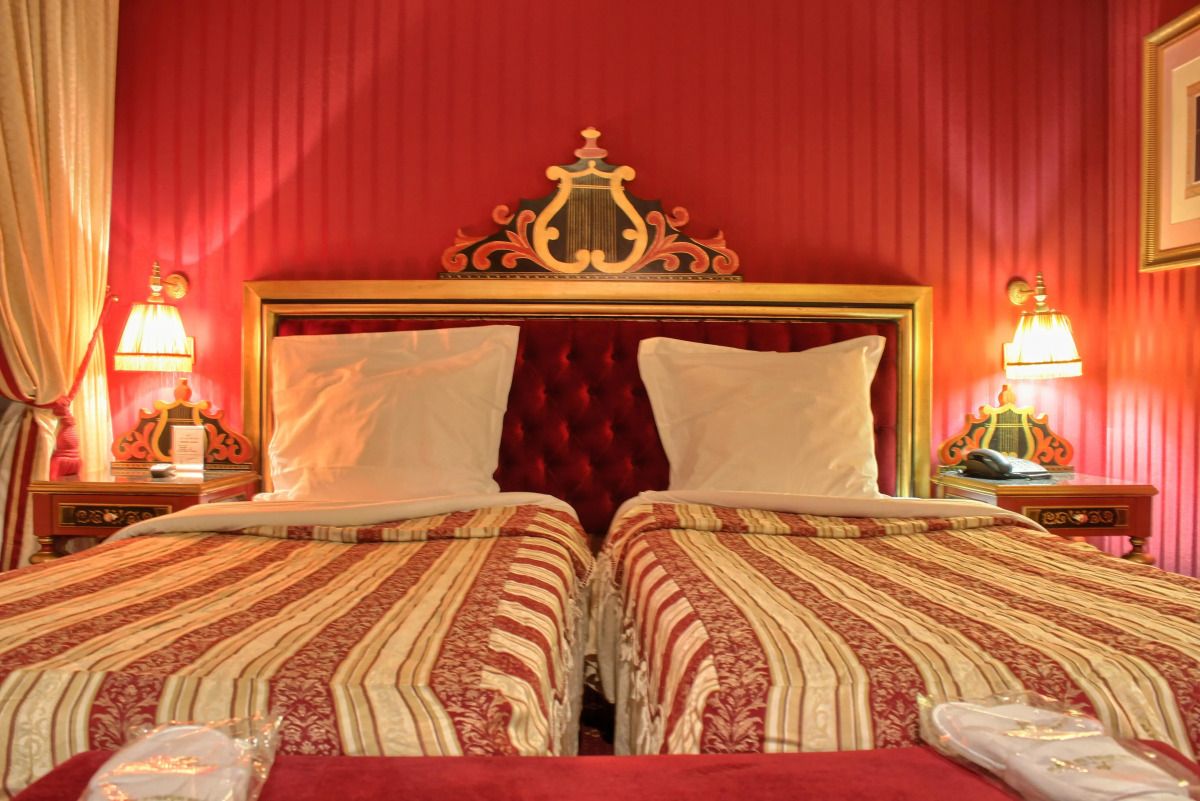 Le Monsieur by Sweett