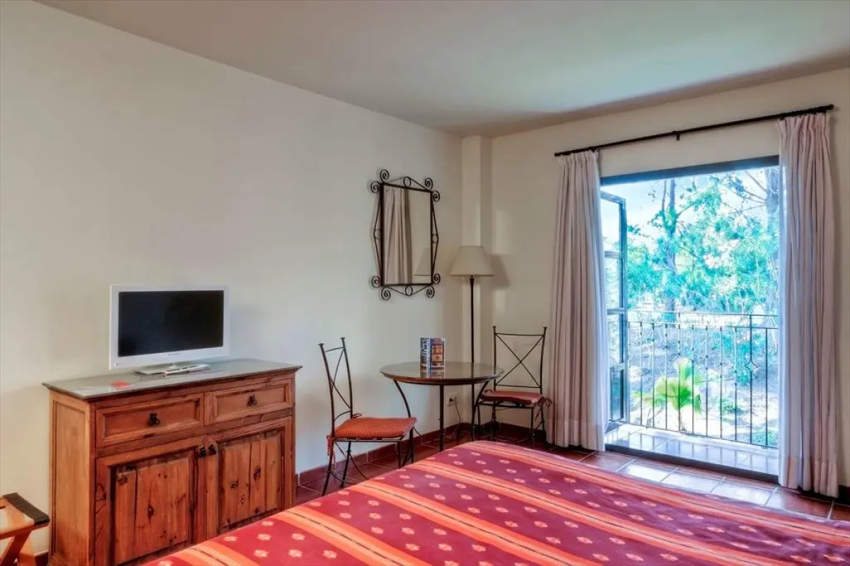 Отель PortAventura El Paso - Theme Park Tickets Included