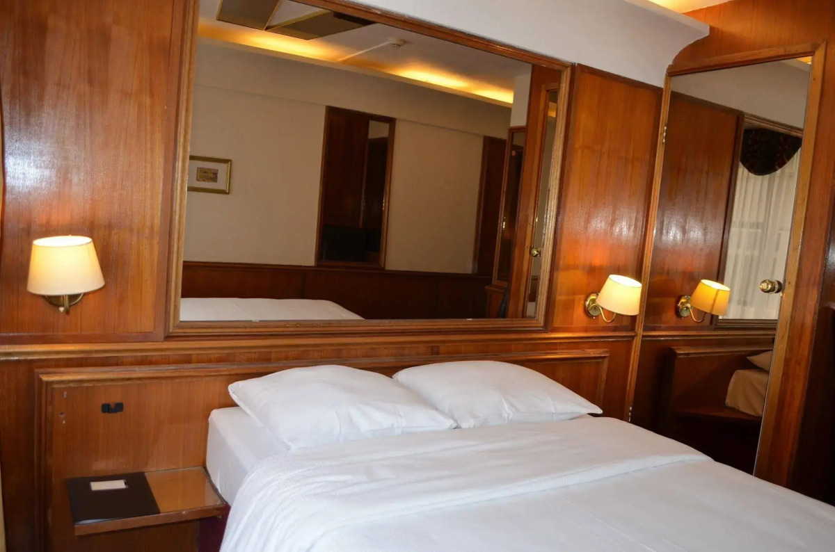 Rembrandtplein Hotel