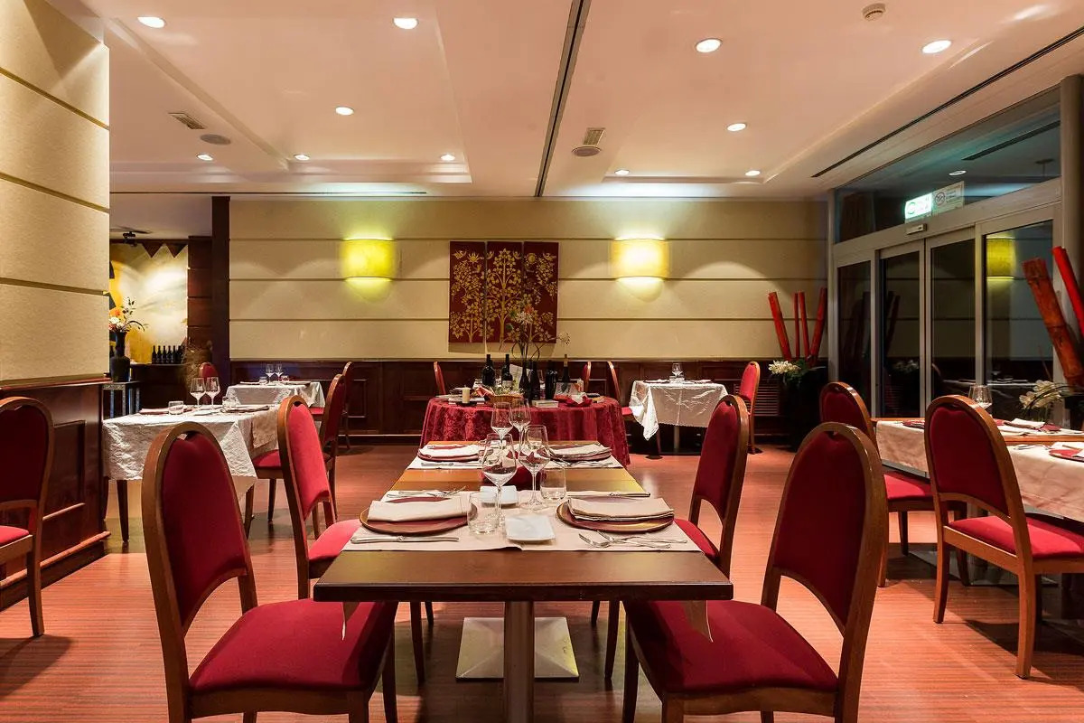 Отель Imperatori