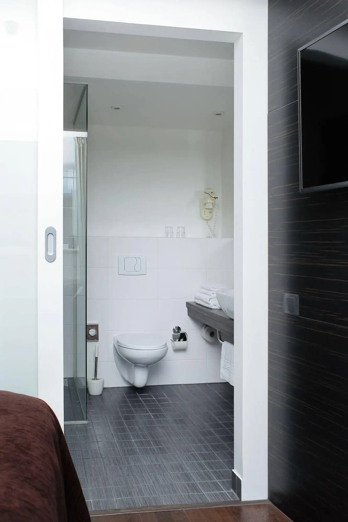 Oru Hub Hotel Tallinn — Handwritten Collection