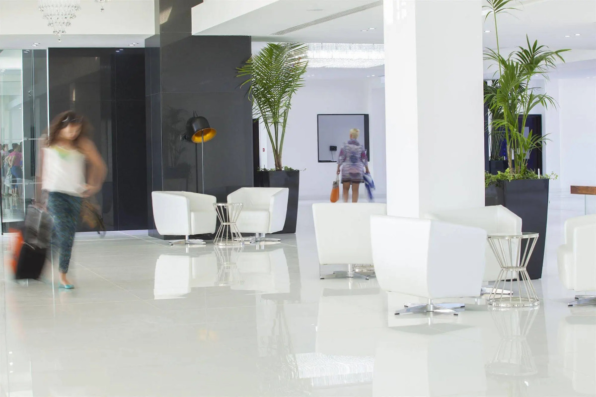 King Evelthon Beach Hotel & Resort