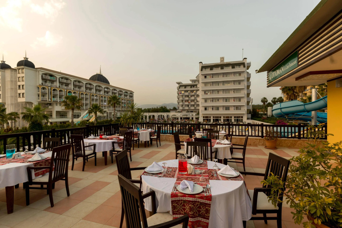 Holiday Garden Resort