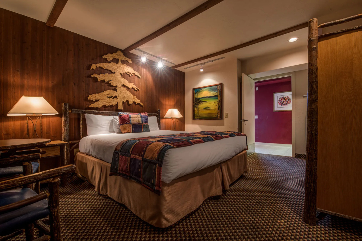 Lakeside Inn and Casino