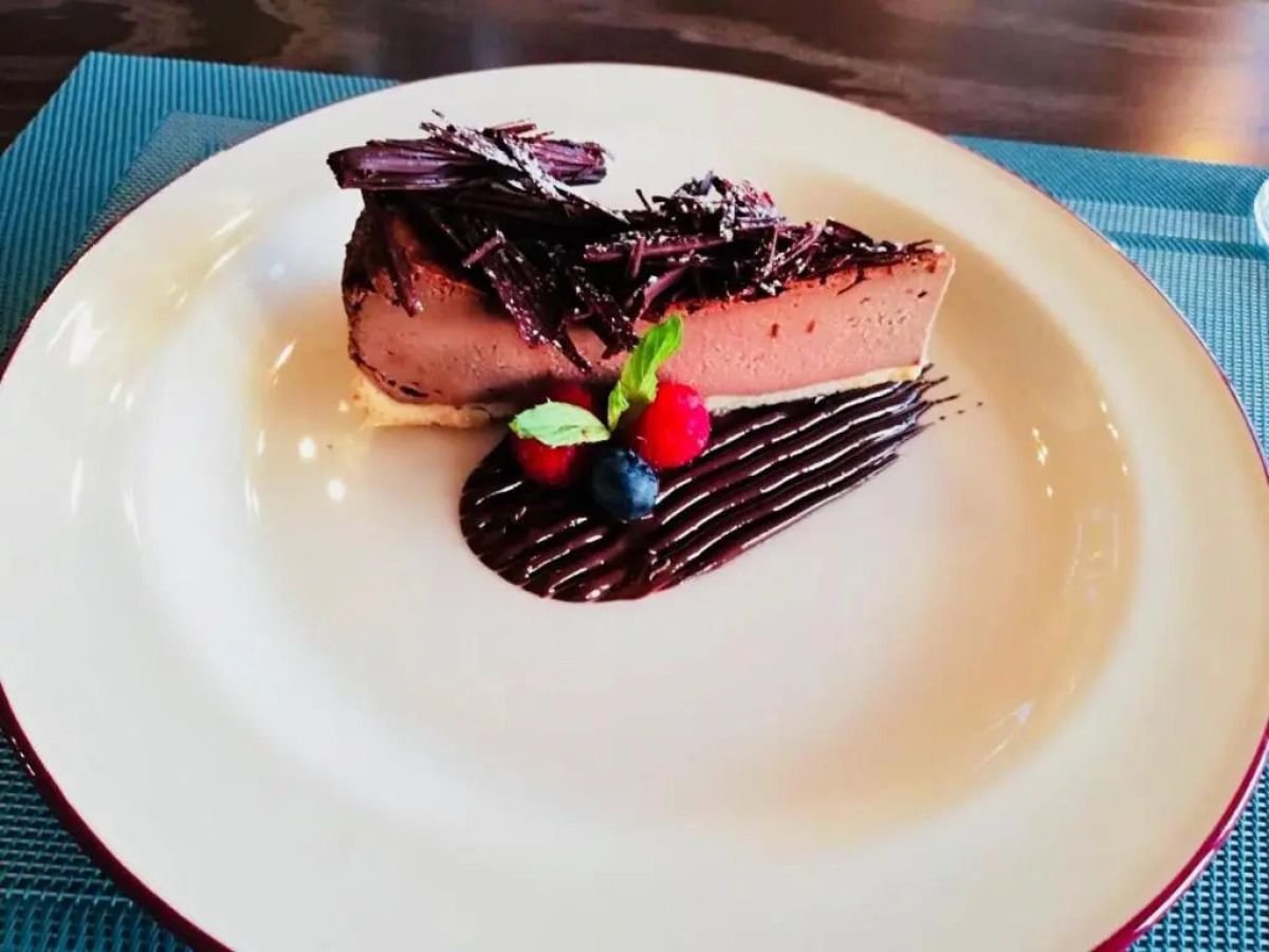 Imeni Chelyskintsev Hotel