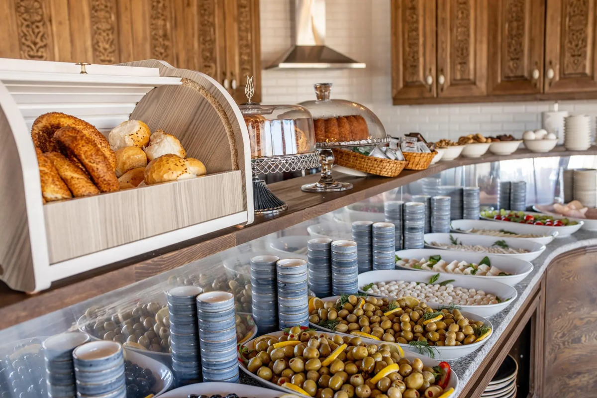 Ada Cave Suites Hotel