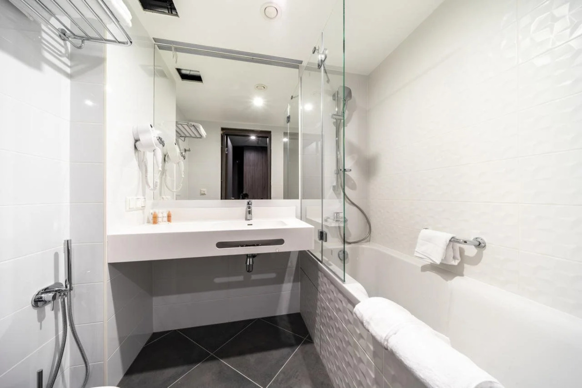 Отель Wellton Riverside Spa 