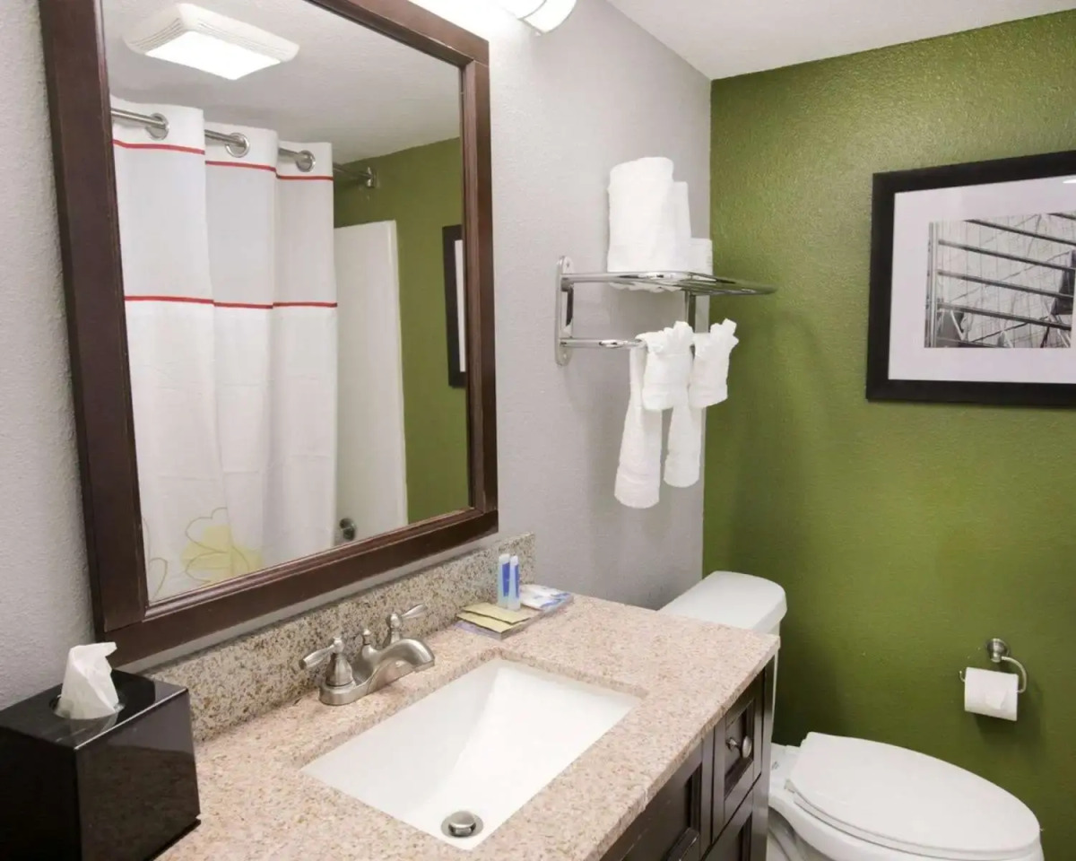 Rodeway Inn and Suites Austin