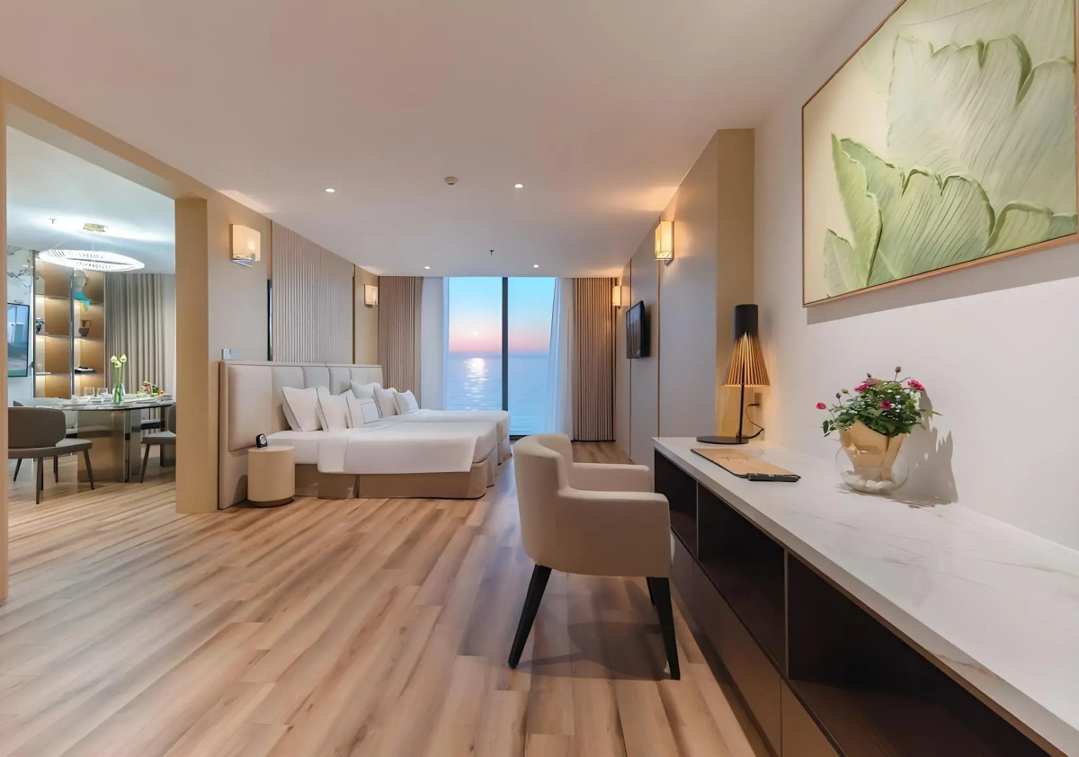 Starcity Hotel & Condotel Beachfront Nha Trang