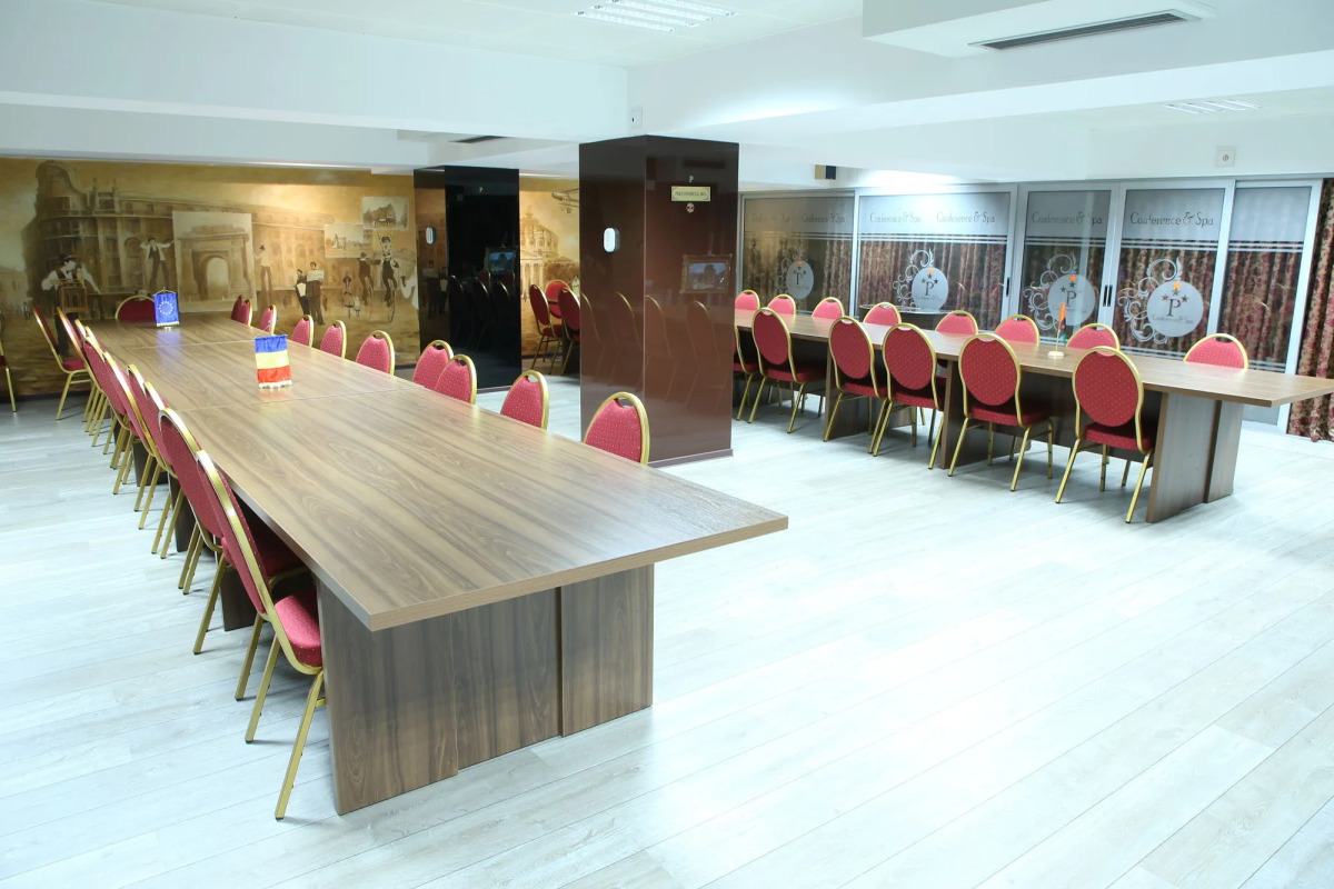 Grand Pier Hotel Old Town