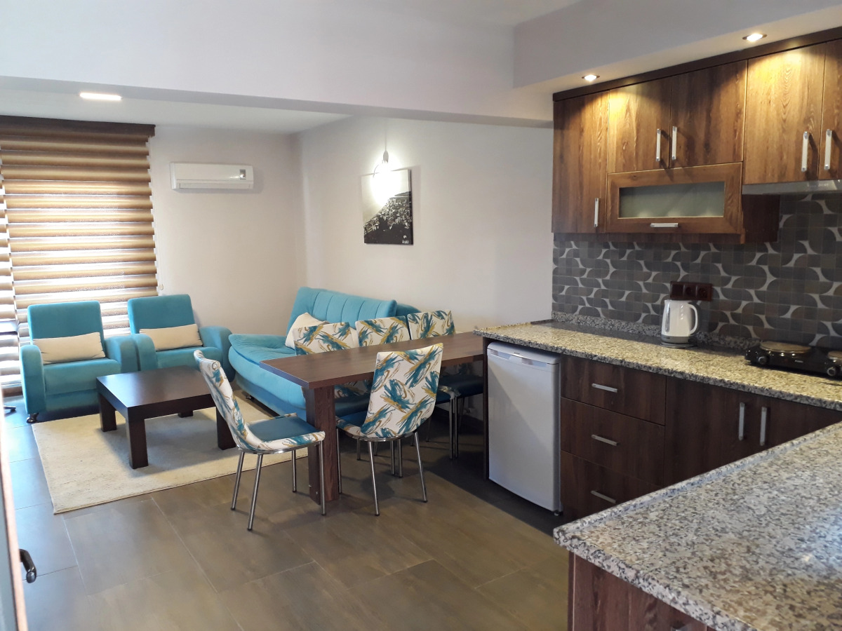 Dolphin Apart & Hotel