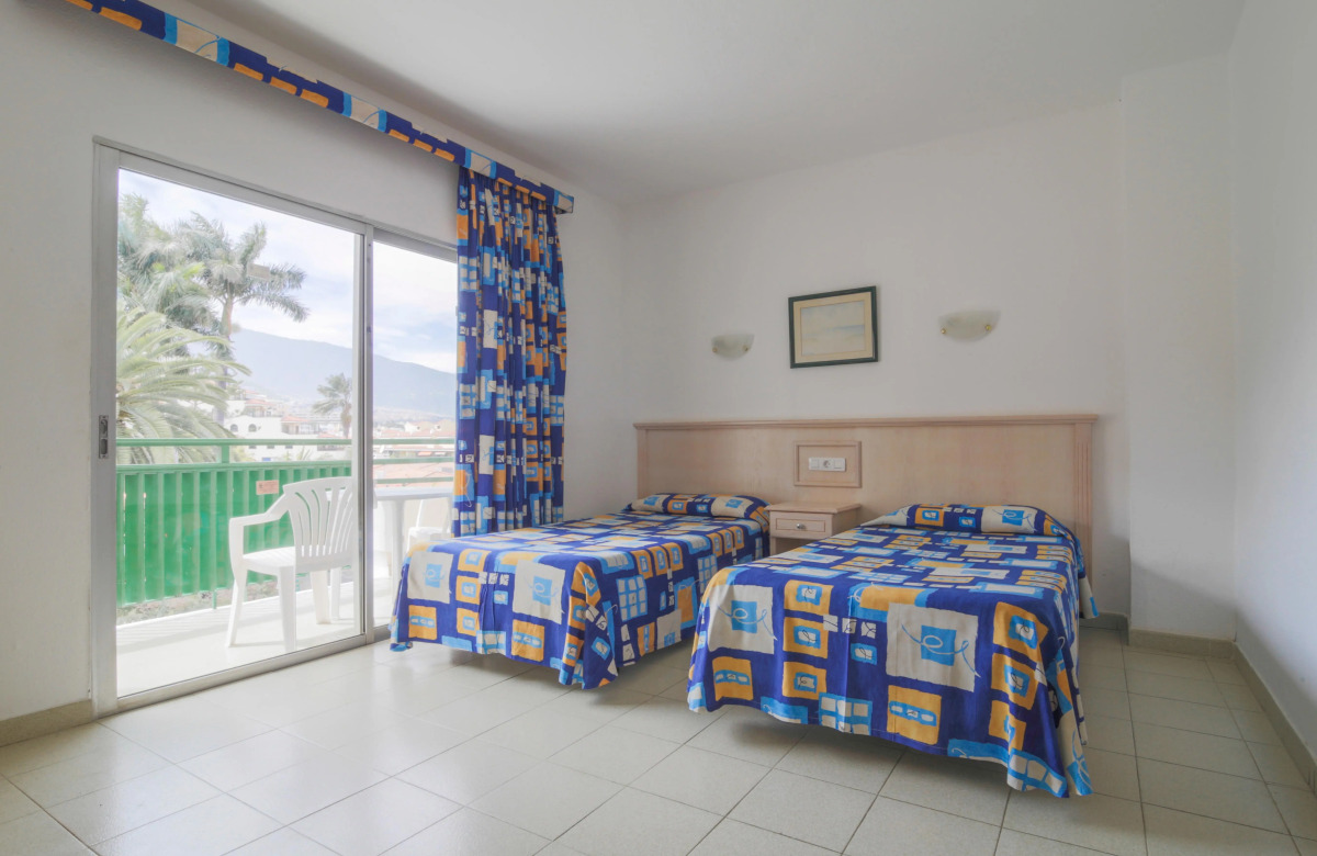 Apartamentos La Carabela